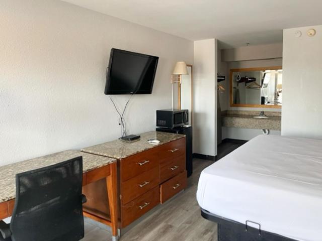 6 Laurel, Ms Hotel 2*