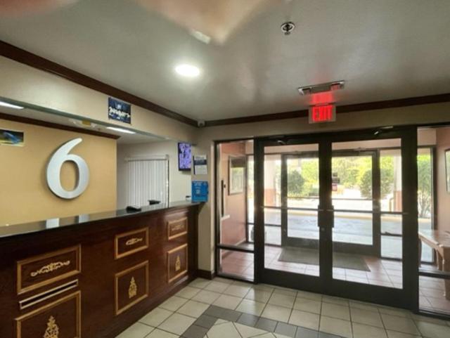 Hotel 6 Laurel, Ms 2*